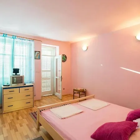 Sany- Two Bedroom With Balcony And Sea View Appartement *